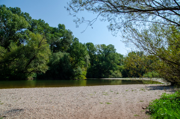kleiner Fluss in Frankreich