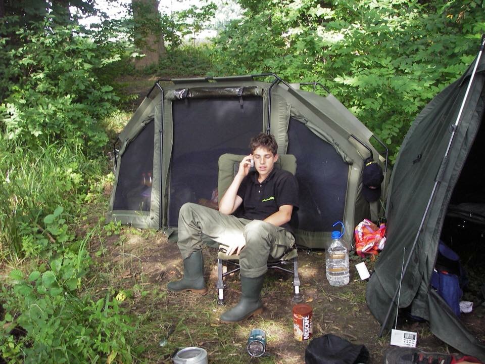 Karpfenangeln vor vielen Jahren, alte Zeit ich mit etwa 15 Jahren